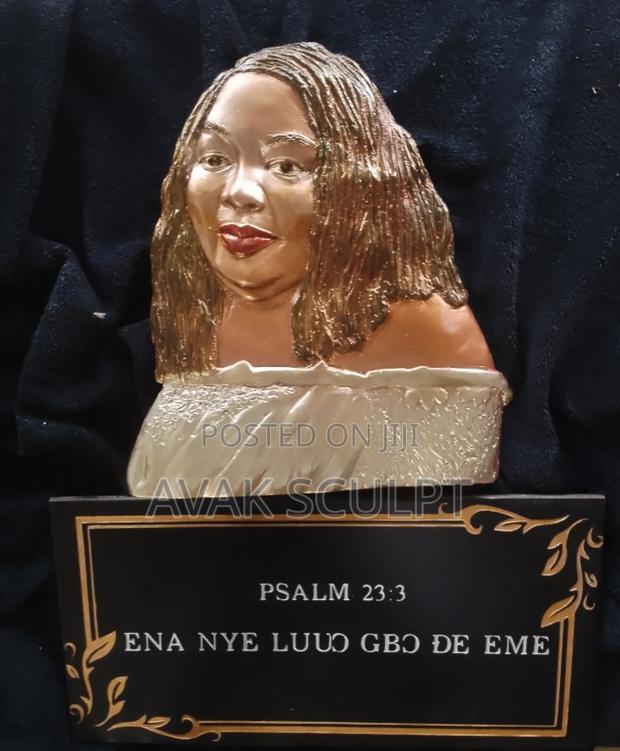 Relief Portrait Bust · Photo 2