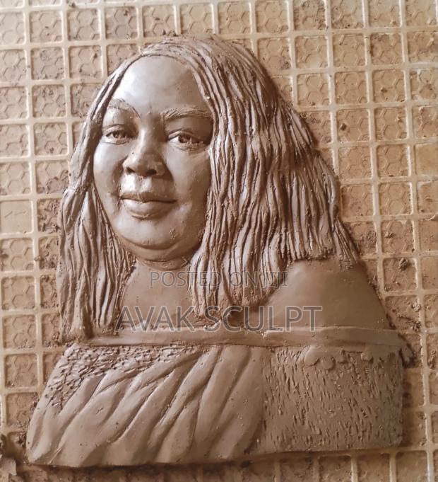 Relief Portrait Bust · Photo 3