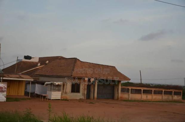 5bdrm House in Tema Metropolitan for sale