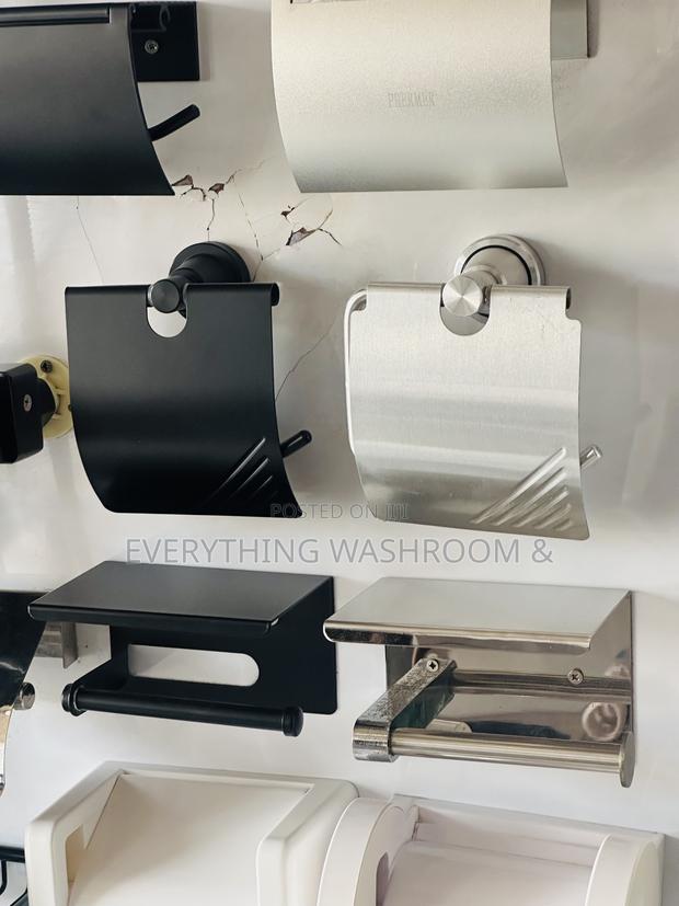 Toilet Roll Holder_ Holder With Phone Function · Photo 4
