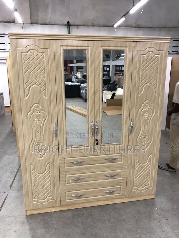 Four Door Wardrobe With Mirror and Drowners · Photo 3