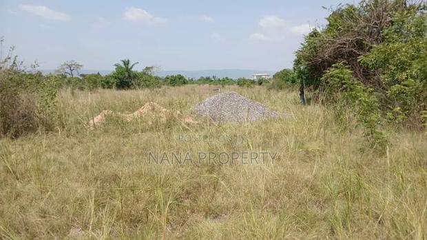 25 Acres of Land for Sale Located at Oyibi Bawaleshie · Photo 1