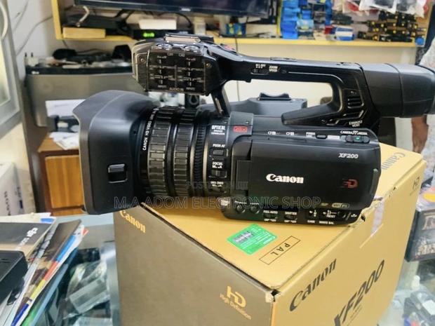Canon XF200 High Definition Professional Camcorder(Black). · Photo 2