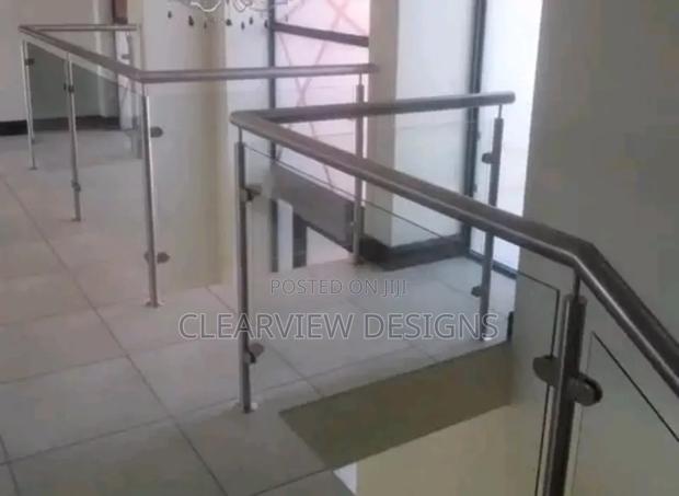 Stainless Steel With Tempered Glass · Photo 4