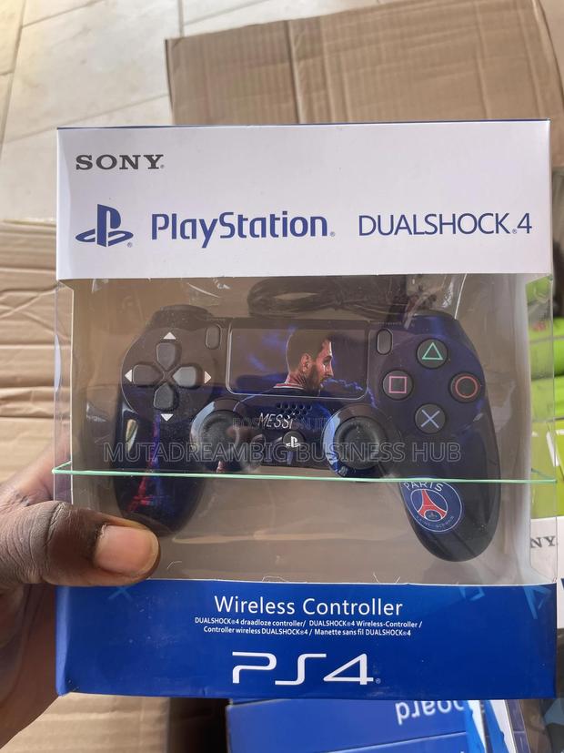 Ps4 Ps3 PS2 Controllers photo 15
