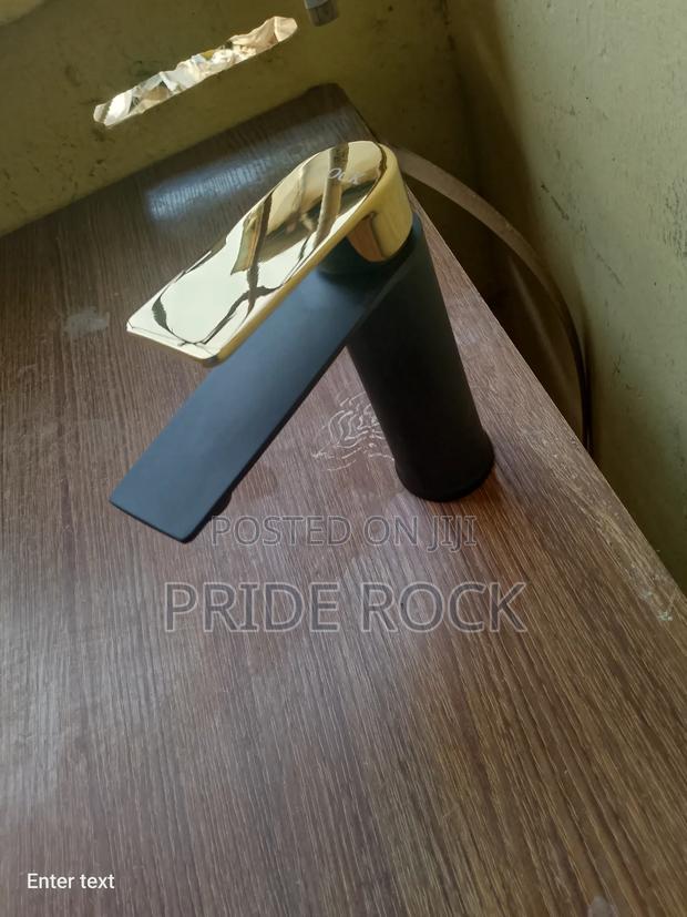 Black and Gold Mixture Tap,Hot and Cold Basin Tap,Faucet · Photo 3