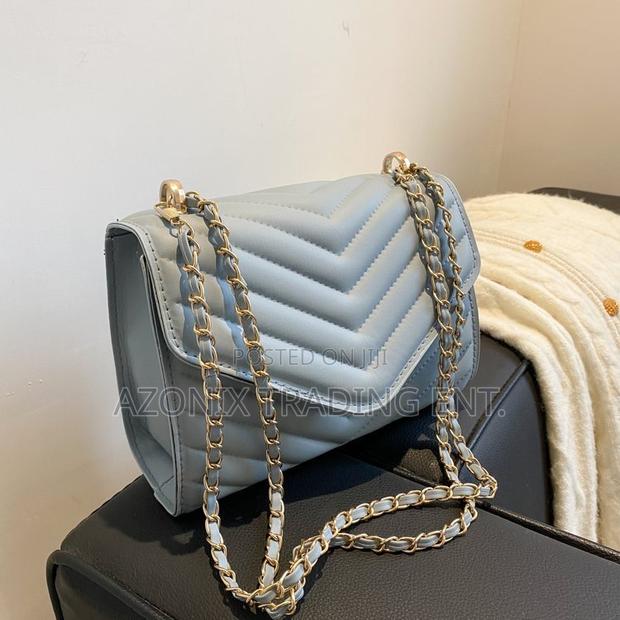 3d Texture Ladies Shoulder Bags · Photo 4