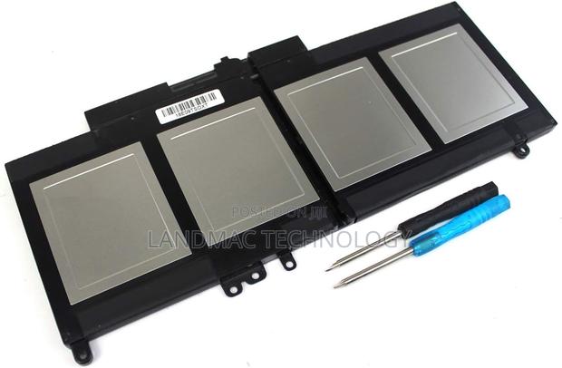 G5M10 Laptop Battery Compatible With Dell Latitude · Photo 4