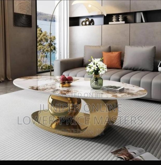 Center Table · Photo 2
