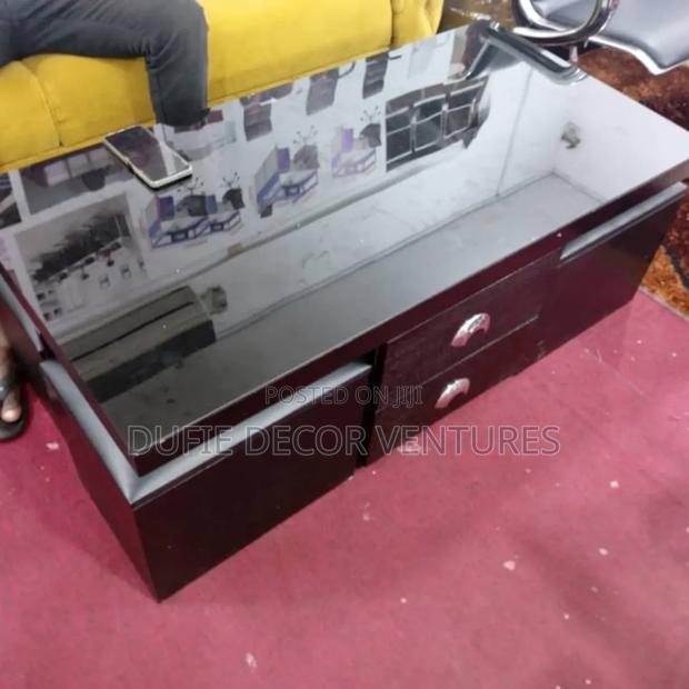 Wooden and Glass Table for Sale · Photo 1