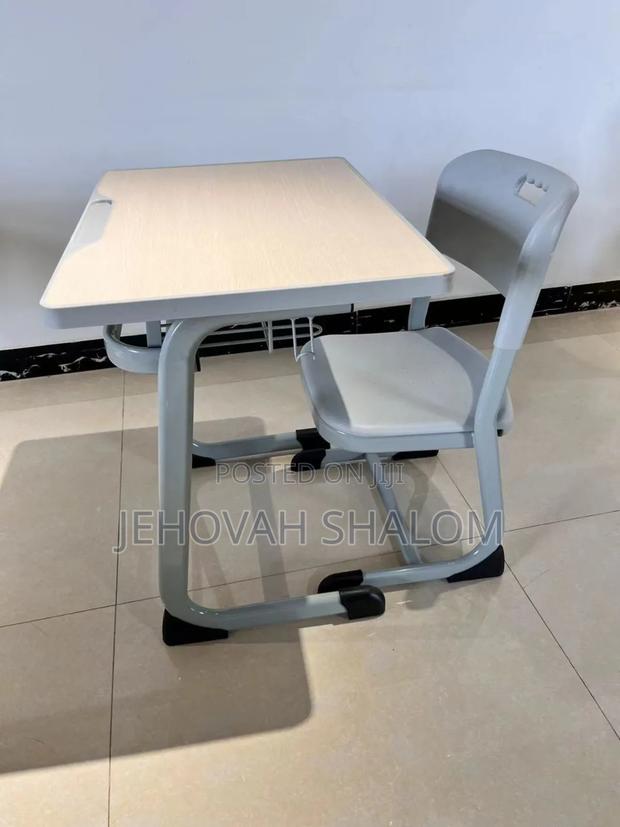 Table and Chair Available for Sale · Photo 2