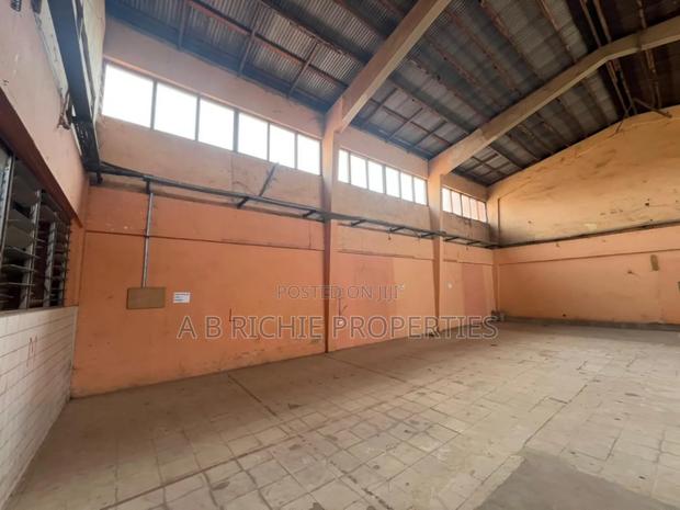 213sqm Warehouse for Rent at Tema C9 · Photo 2