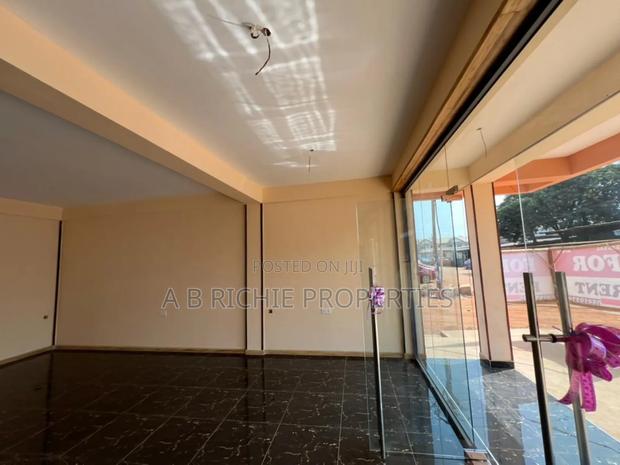 Shop Space for Rent at Tema C9 · Photo 4