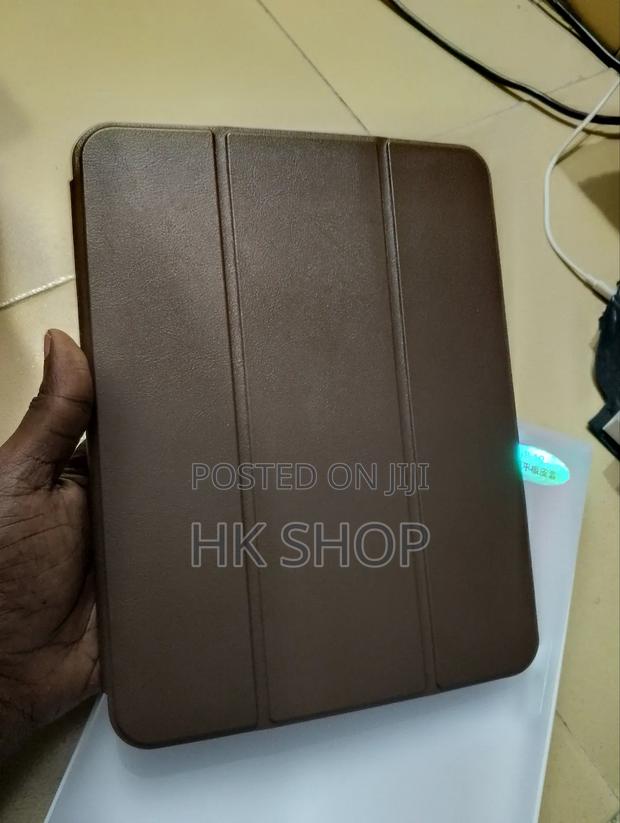 Coffee Brown Case for iPad 10th Gen. 10.9" With Pen Space · Photo 3