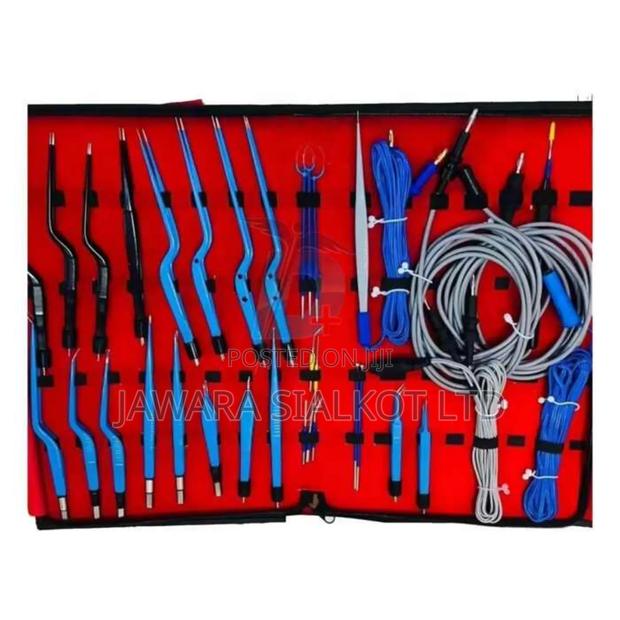 Bipolar Electromedical Forceps - For Laparoscopy · Photo 4