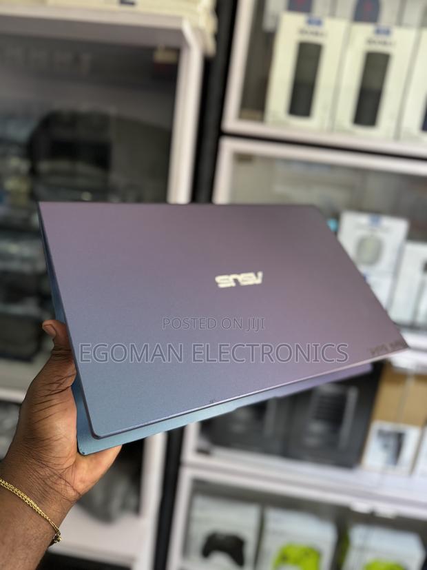 Laptop Asus 8GB Intel Core I3 SSD 256GB photo 3