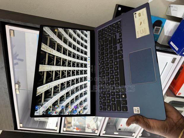 Laptop Asus 8GB Intel Core I3 SSD 256GB photo 2