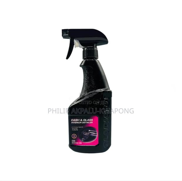 Dashboard Glass Detailer photo 2