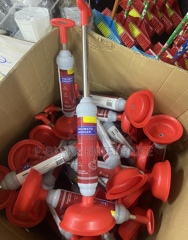 Toilet Vacuum Pump/ Plunger · Photo 3
