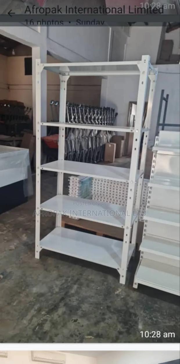 Queen Rack For Storage · Photo 2