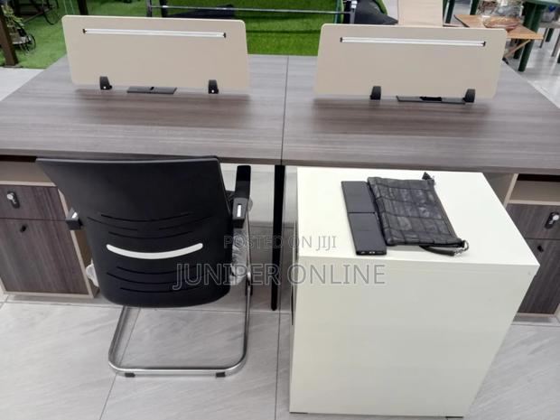 Office Desk / Table VI · Photo 4
