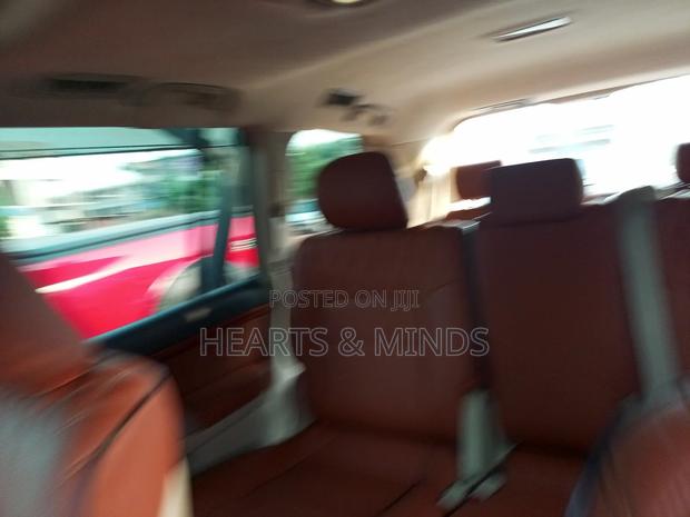 Toyota Land Cruiser 2013 Black photo 6