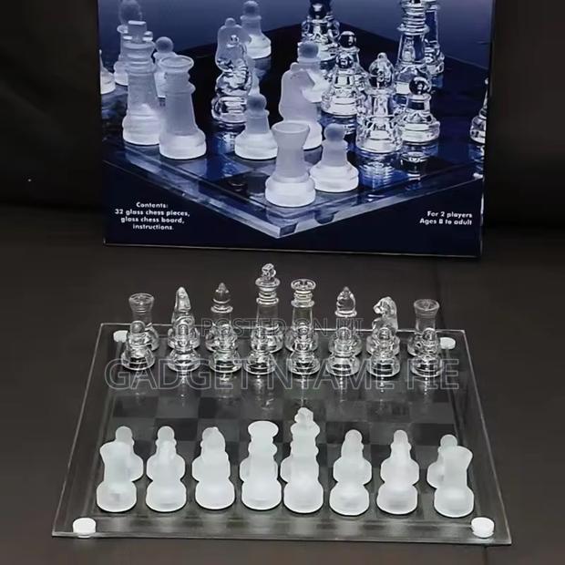Glass Chess (19 Cm) · Photo 3