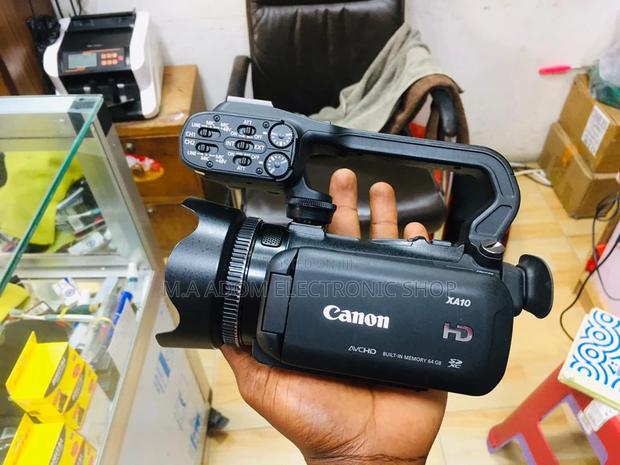 Canon XA10: Your All-in-One Video Solution · Photo 2