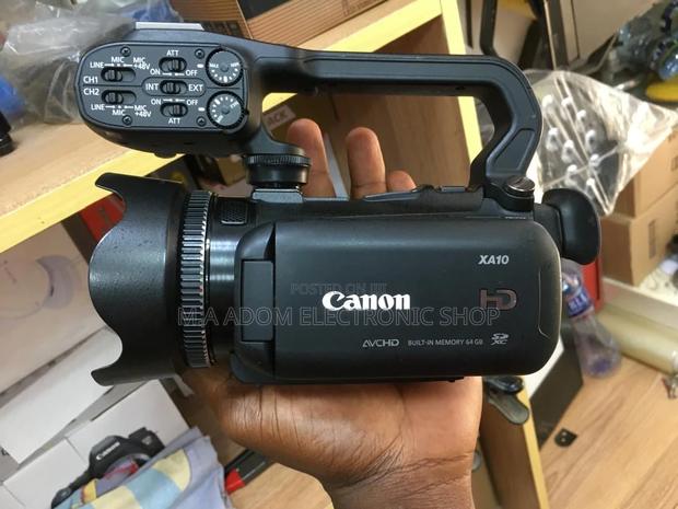 Canon XA10 Video Camera: Your Compact Powerhouse · Photo 2