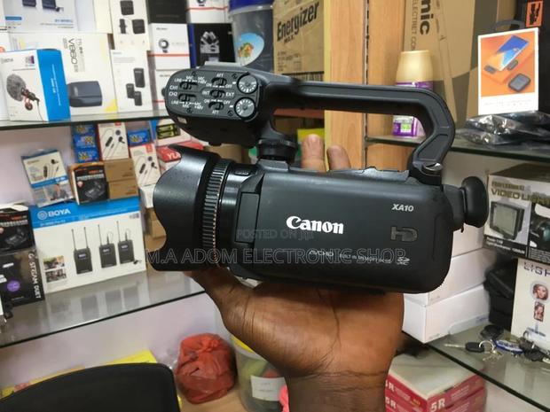 Canon XA10: Professional Video in Your Hands · Photo 2