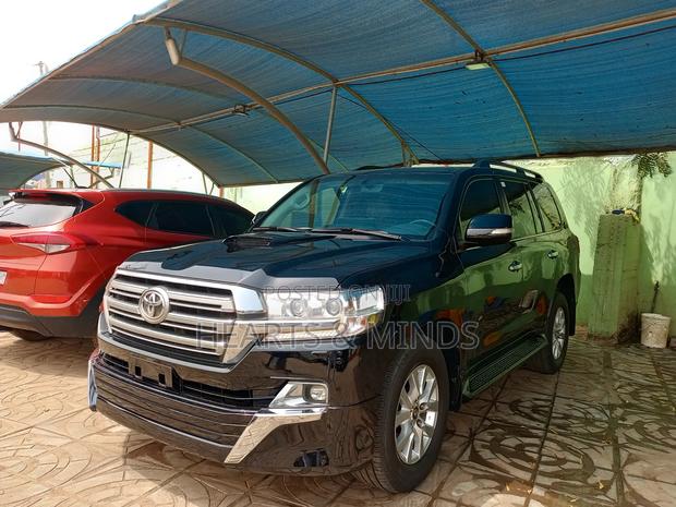 Toyota Land Cruiser 3.3 Diesel 4WD 2021 Black