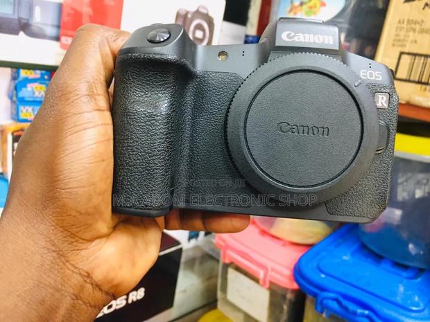 Canon EOS R: Your Full-Frame Vision, Realized · Photo 2
