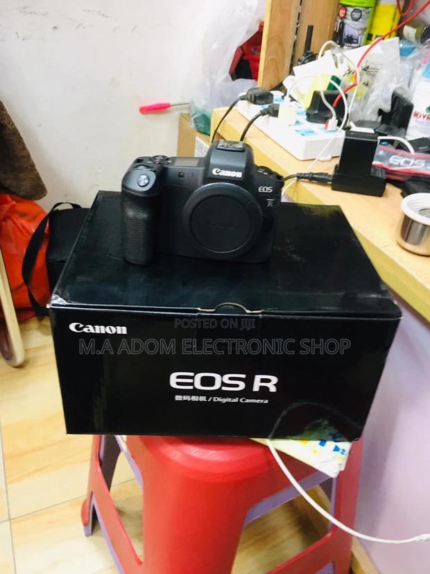 Canon EOS R Digital Camera: Full-Frame. Elevated. · Photo 2