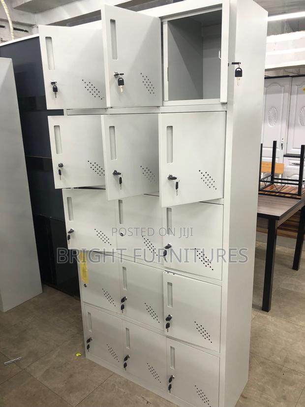 Office Cabinet With 15 Lockers · Photo 4
