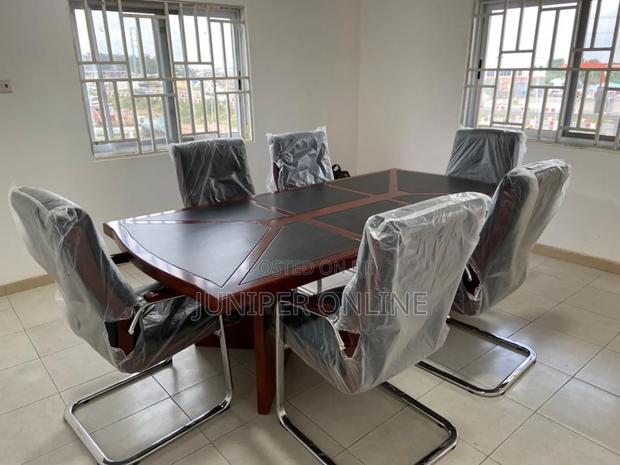 Conference Table Couton King · Photo 2
