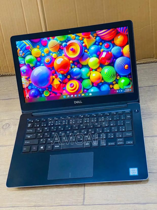 Laptop Dell Vostro 13 5370 8GB Intel Core I5 SSD 256GB · Photo 3