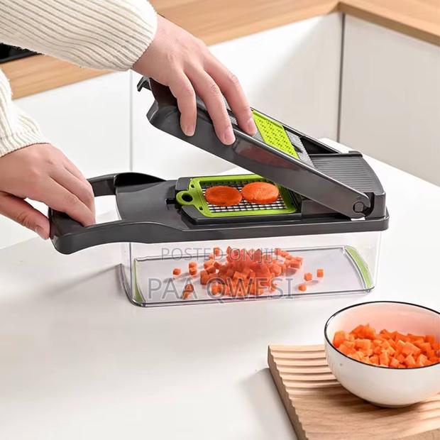 Hot Selling 12 in 1 Fruit Vegetable Cutter · Photo 2