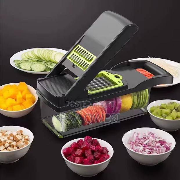 Manuel Hand Fruits Vegetable Cutter