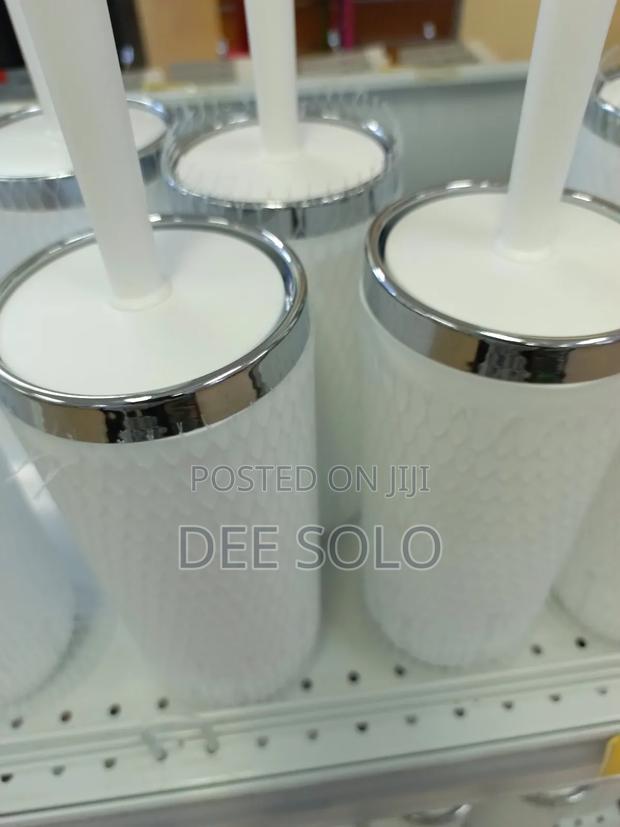 Luxury Toilet Brush photo 3
