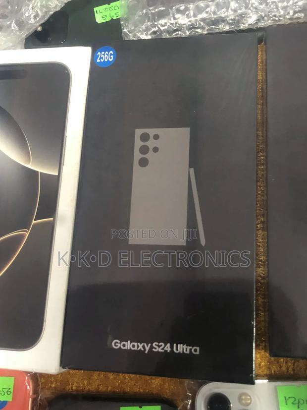 New Samsung Galaxy S24 Ultra 256 GB Black