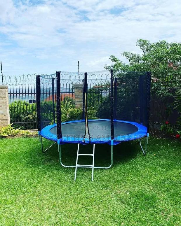 Trampoline 10 Ft · Photo 3