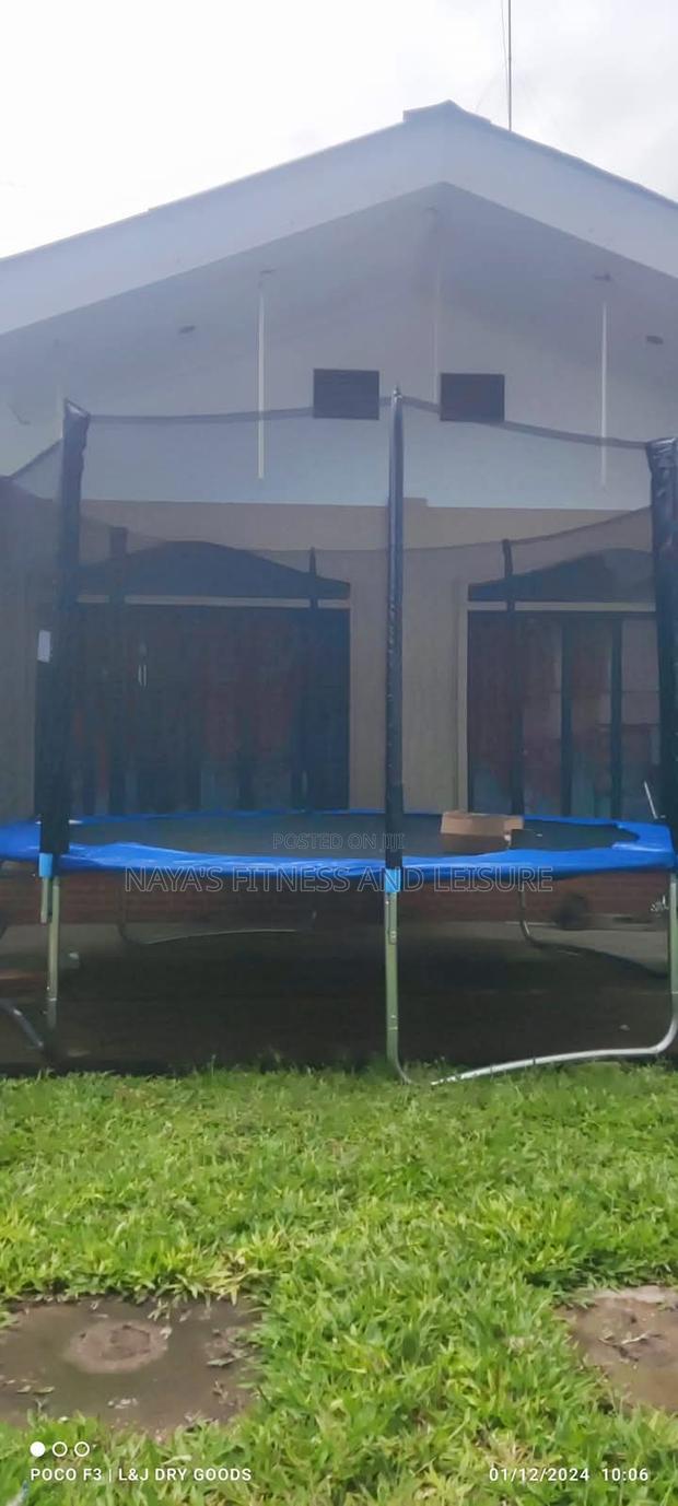 Trampoline 10 Ft · Photo 4