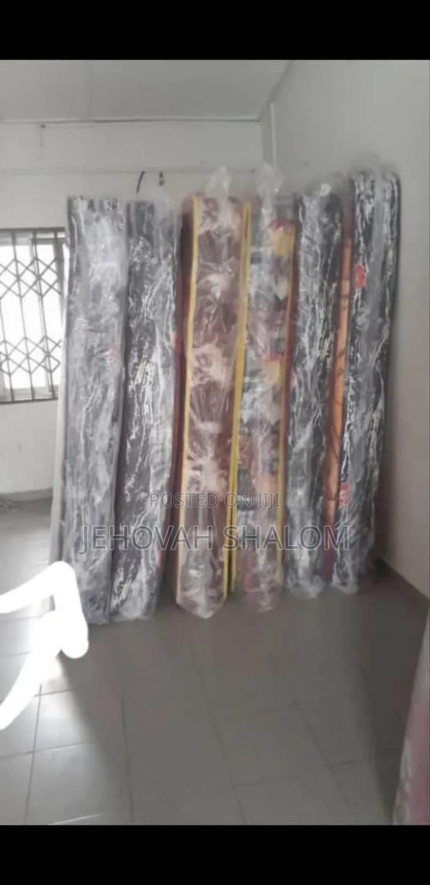King Mattress 10inches Free Delivery · Photo 4