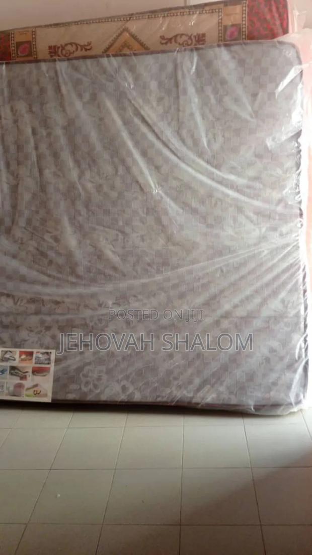 King Mattress 10inches Free Delivery · Photo 3