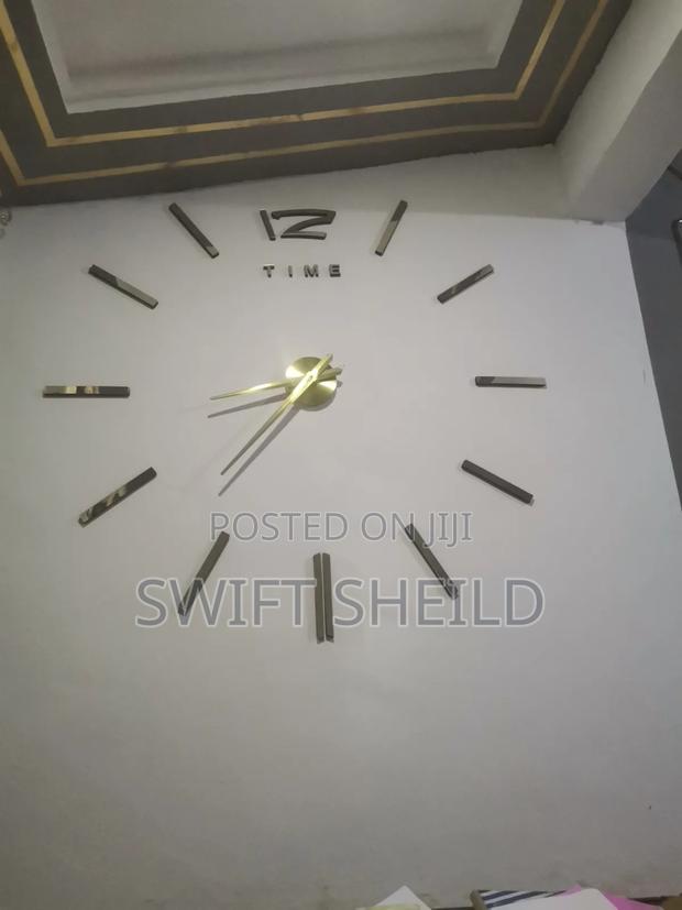 3d Wall Clock Largest Diameter 120cm Live Picture · Photo 3