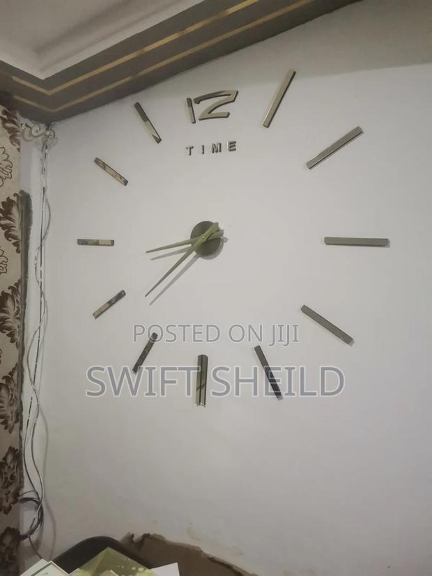 3d Wall Clock Largest Diameter 120cm Live Picture · Photo 4
