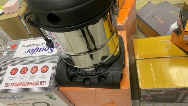 Vacuum Cleaner photo 2