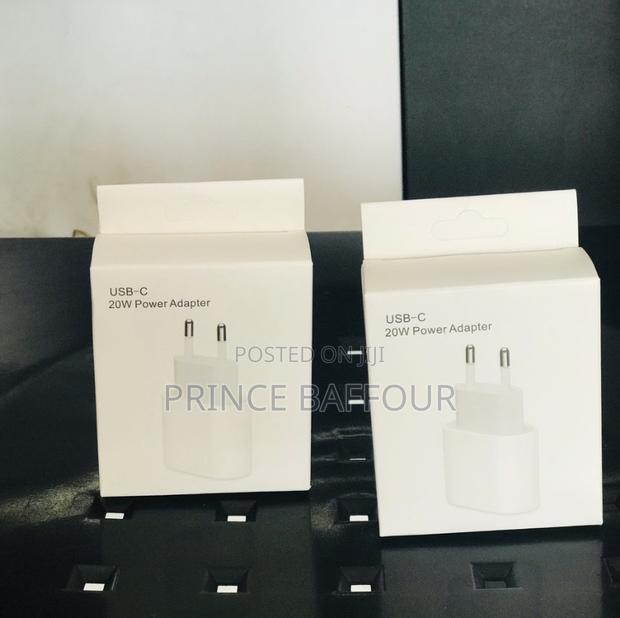 iPhone Type C Charger Head / Type C Charger photo 2