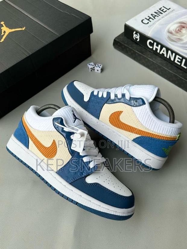 Air Jordan 1 Low Se Multi-Texture · Photo 3