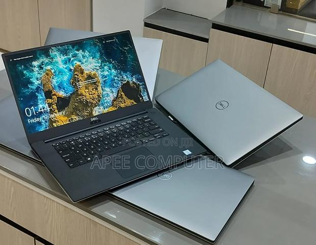 Laptop Dell Precision 5540 32GB Intel Core I7 SSD 1T · Photo 4